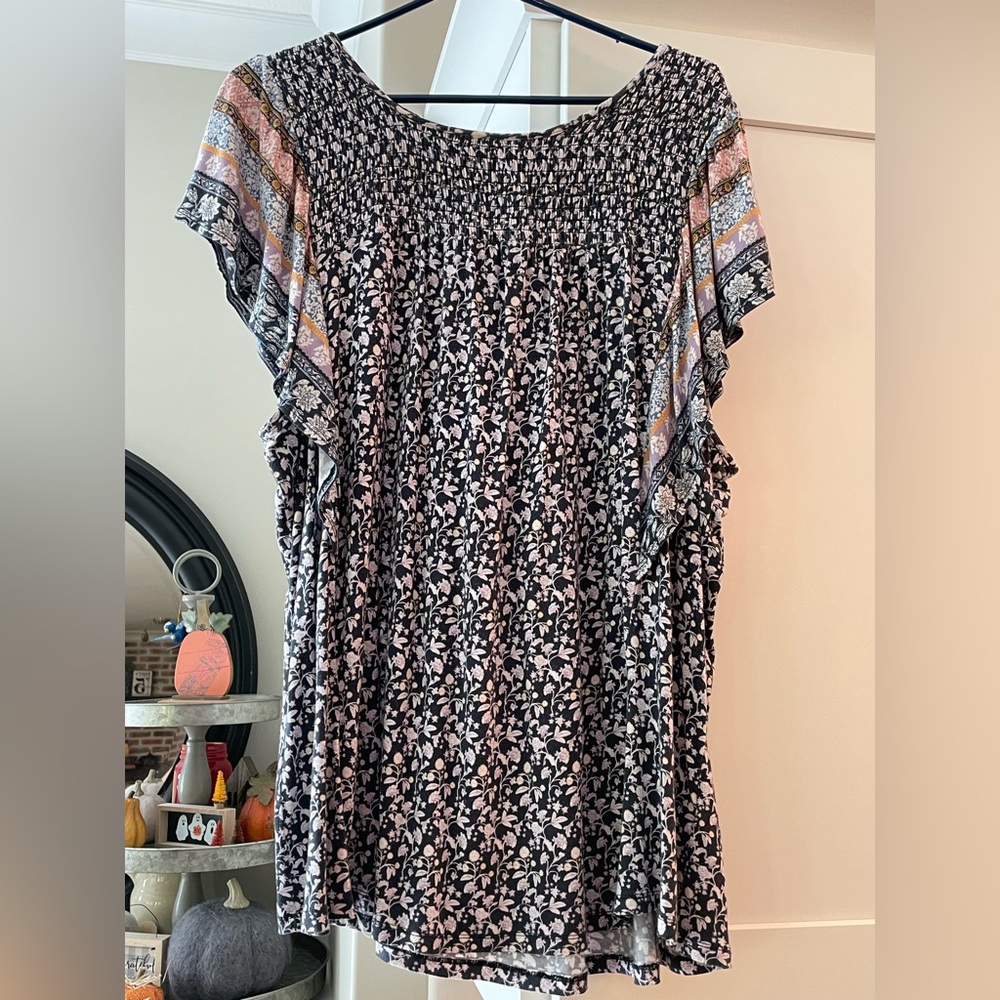 Womens 2X shirt. Maurice’s brand.
